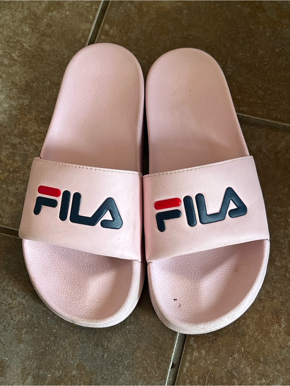 Fila foam slides